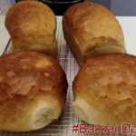 Zelfgebakken wit brood – ronde broden en busbroden op rooster | BakkenDoeJeZo recept Willy Deckx